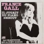 Il Jouait Du Piano Debout