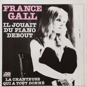 Il Jouait Du Piano Debout