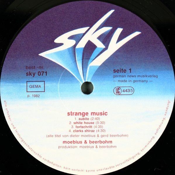 LTI3NjguanBlZw.jpeg Strange Music