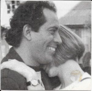 Tu Amor Me Queda