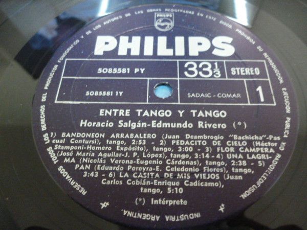 Entre Tango Y Tango