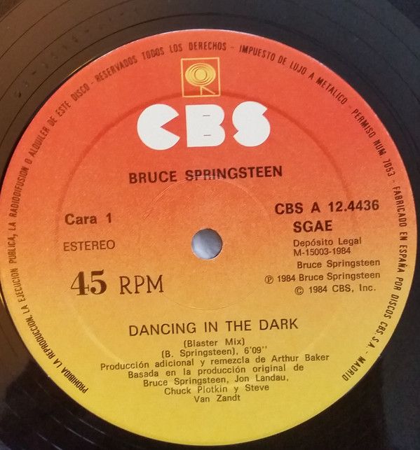 21ba1c2d201fcd0b22fdaca12015b09522653258_0_0.jpeg Dancing In The Dark