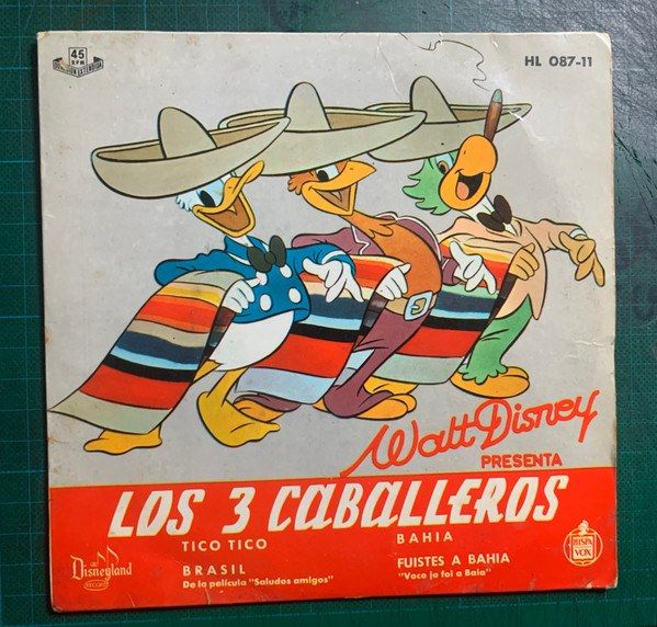 53bfc2b4a648e1034ad8a8a6d0dab2544281ff44_0_0.jpeg Walt Disney Presenta Los 3 Caballeros