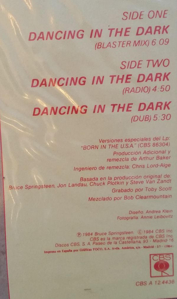 663c7f3ab0f87b5bde84d4a2051e30e66cead03b_0_0.jpeg Dancing In The Dark
