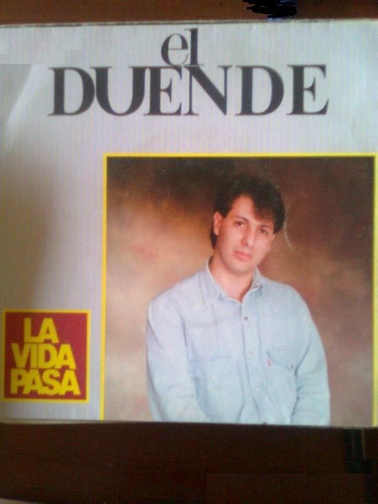 858284fe274ddfb4a824756e4c26080fa2ea593f_0_0.jpeg La Vida Pasa