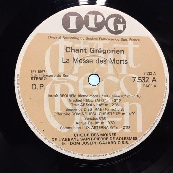 Chant Grégorien - La Messe Des Morts - Les Funérailles