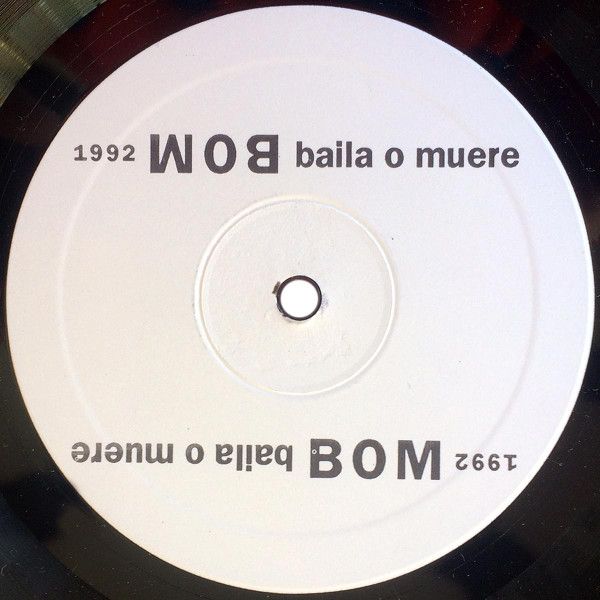 Unos Auriculares / Me Duele El Pene