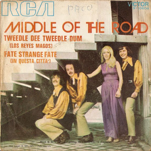 Tweedle Dee Tweedle Dum = Los Reyes Magos / Fate Strange Fate = In Questa Citta'