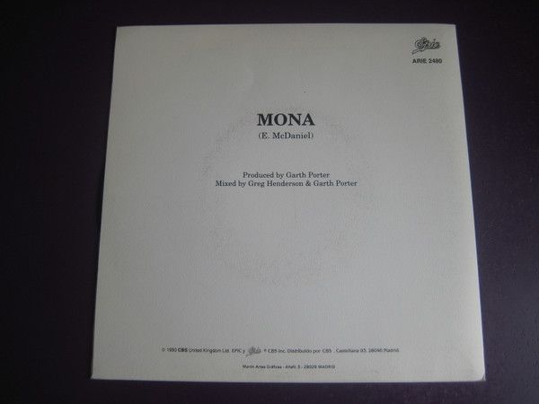NTItMjM3Ni5qcGVn.jpeg Mona
