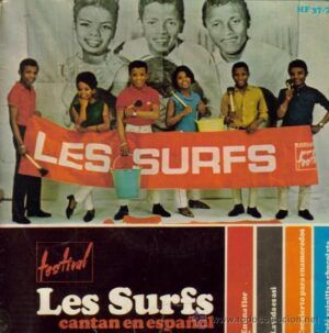 Les Surfs Cantan En Español