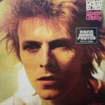 Space Oddity = Odisea Espacial