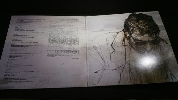 El Hombre Del Traje Gris