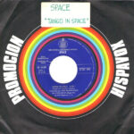 db6261919363401cbd988d202816d37441060a9b_0_0.jpeg Tango In Space = Tango Del Espacio