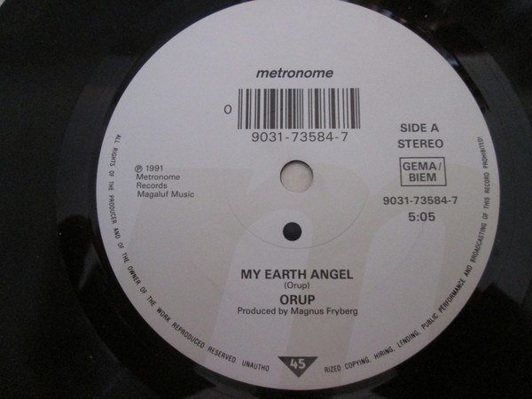 19b5f92d71fcba2965000409aac1361e79ab4498_0_0.jpeg My Earth-Angel