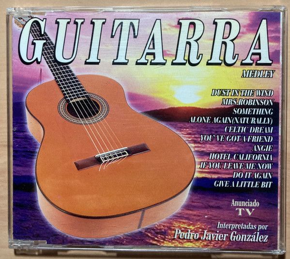 a38349c2ce8b9e6ecaba5ca3fcd8d669e61d6efa_0_0.jpeg Guitarra