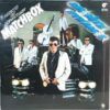 Midnite Dynamos = Dinamos De Medianoche