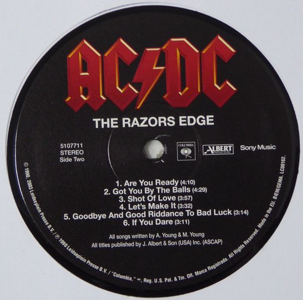 05f9544a2ee6abc94f23b76fbe3abcaced37183e_0_0.jpeg The Razors Edge